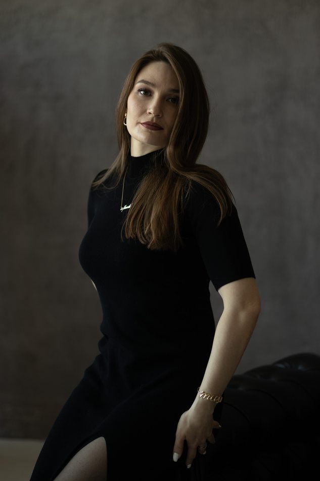 Individual portrait — in the studio