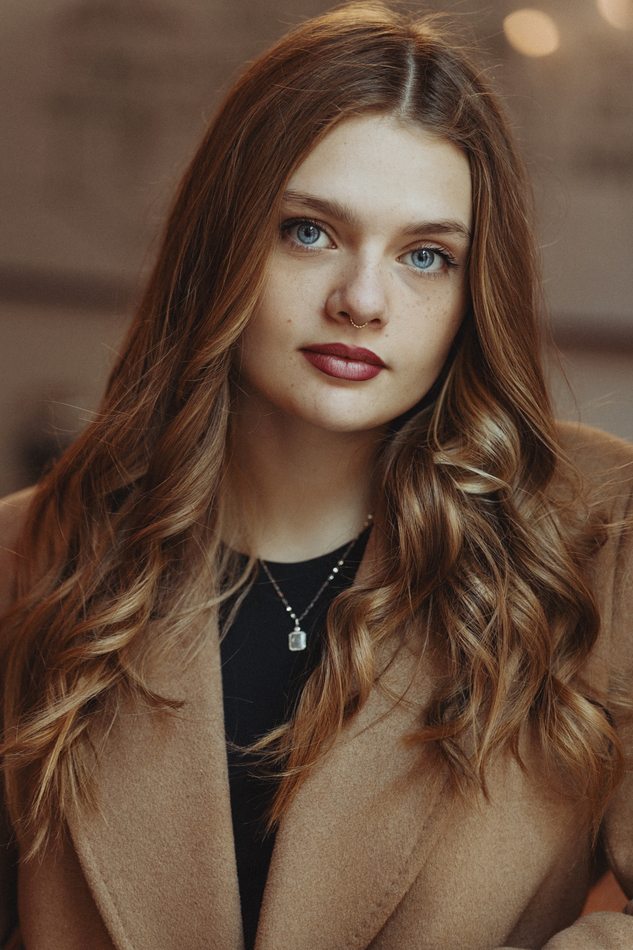 Individual portrait — warmth and presence