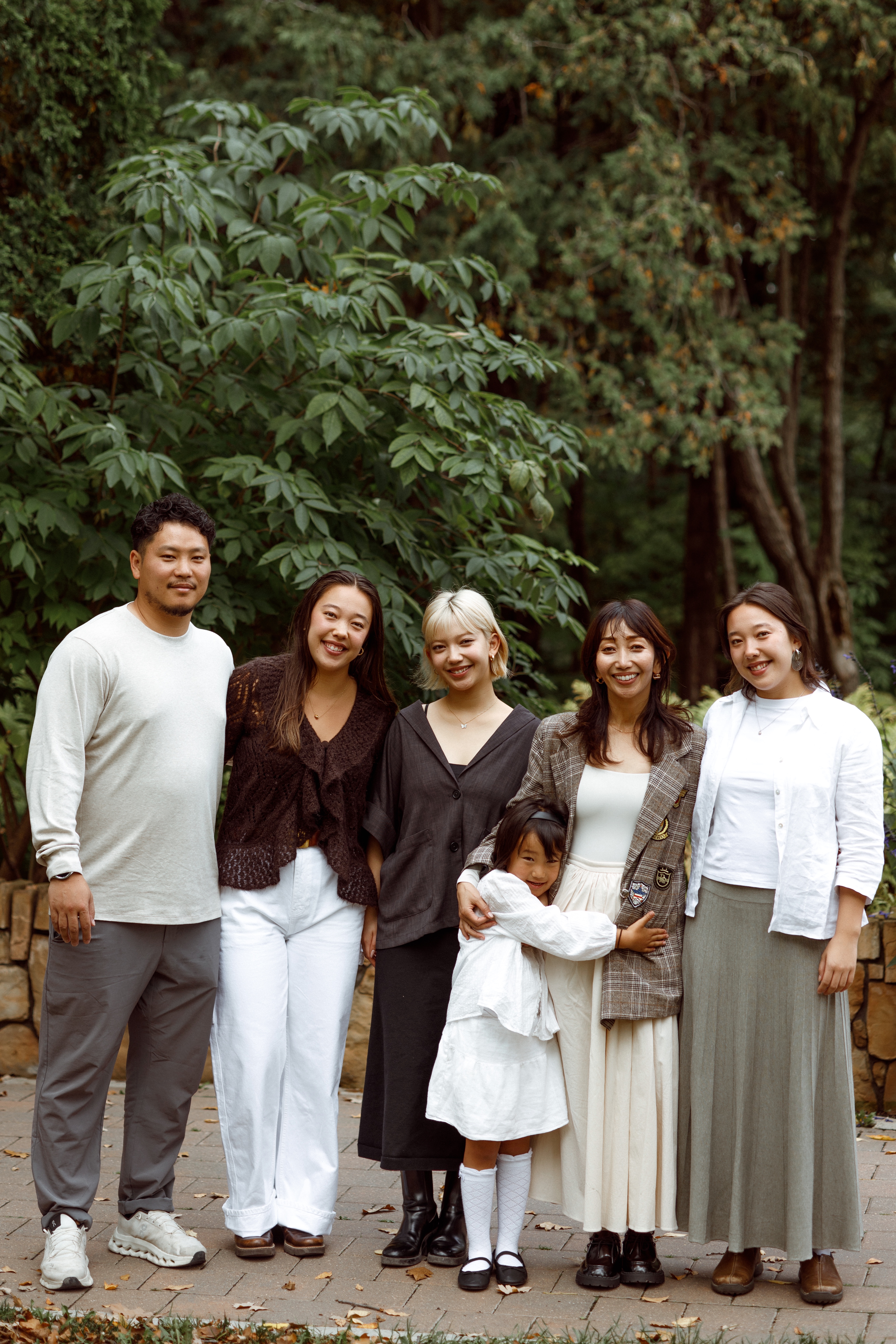Mie’s family gathered together during a Winnipeg photo session.