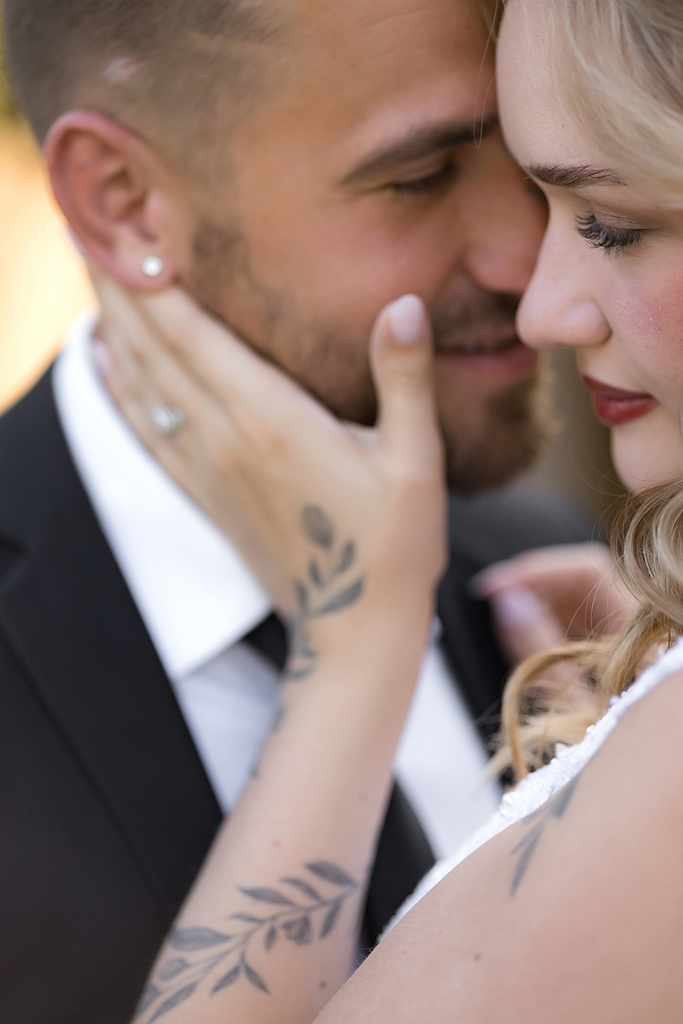 Sam and Ruth wedding photography moment 9 in Morden.